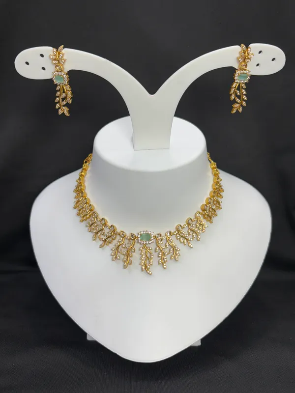 Matt_Gold_Regal_Leaf_Drop_Necklace_Set_For_Women