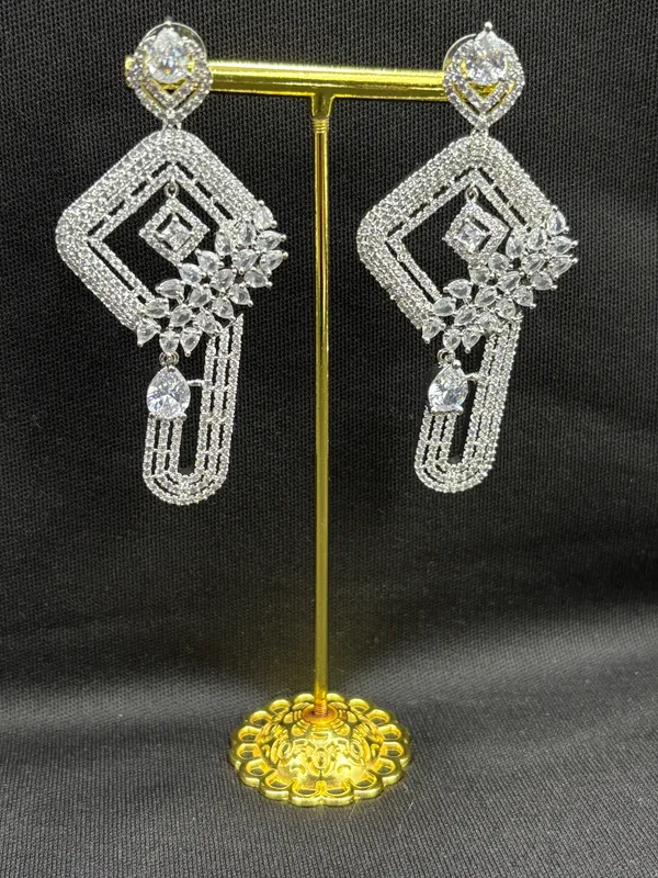 Silver_American_Diamond_Stone_Earring_Set_For_Women