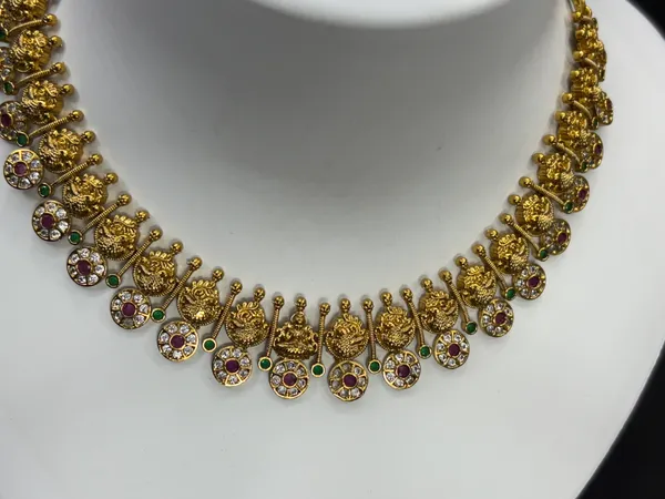 Matt_Gold_Traditional_Lakshmi_Coin_Necklace_Set_For_Women