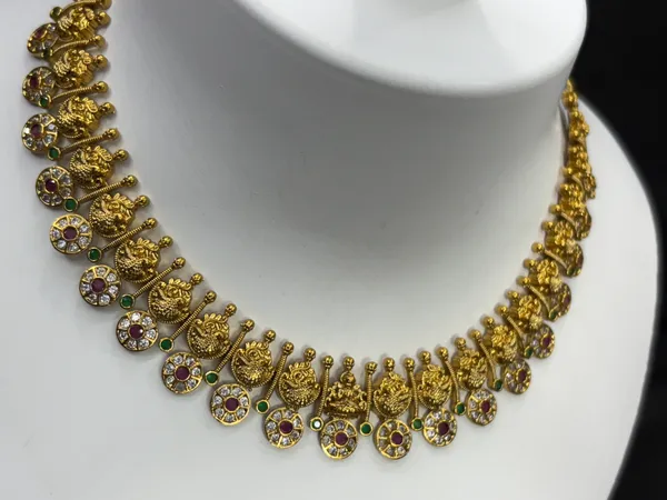 Matt_Gold_Traditional_Lakshmi_Coin_Necklace_Set_For_Women