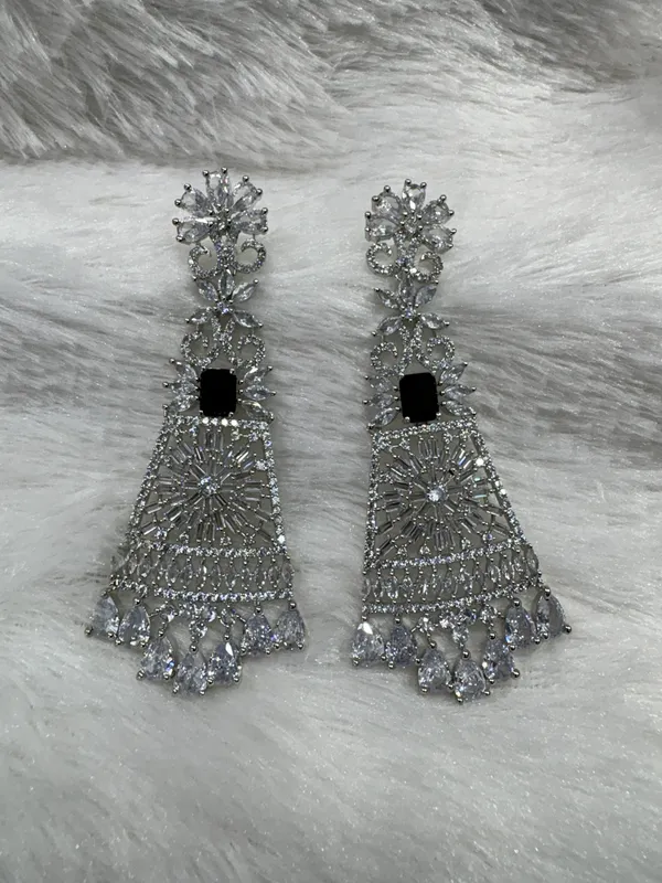 Deep_Black_Jet_American_Diamond_Stone_Earring_Set_For_Women
