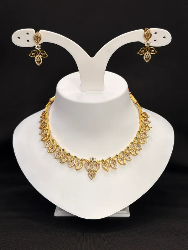 Matt_Gold_Blossom_Radiance_Necklace_Set_For_Women