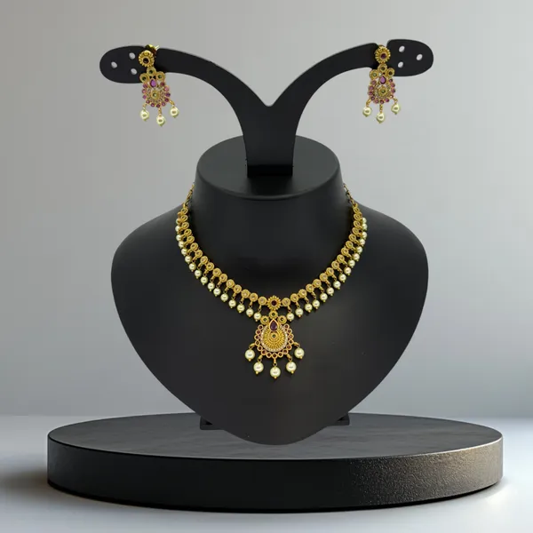 Elegant_Gold-Plated_Floral_Pendant_&_Pearl_Beaded_Necklace_Set