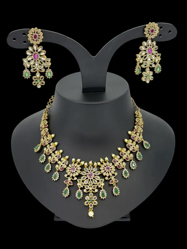 Regal_Emerald_&_Ruby_Bridal_Necklace_Set