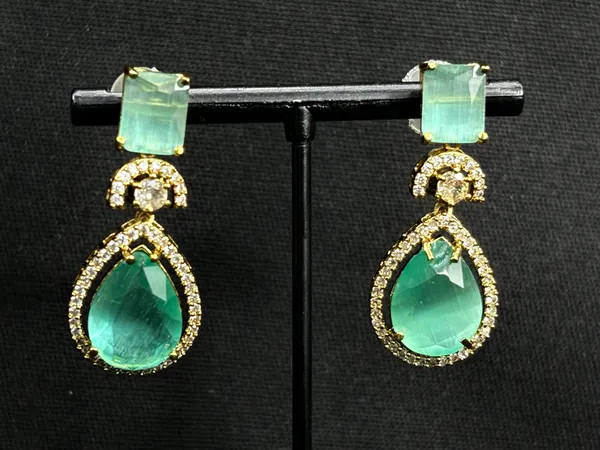 Gold_American_Diamond_Stone_Earring_Set_For_Women
