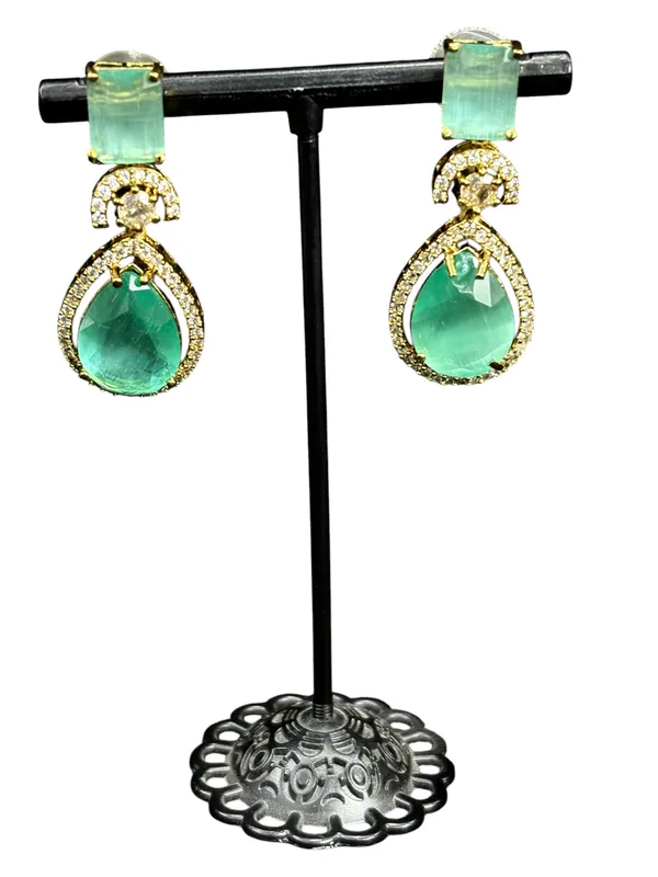 Gold_American_Diamond_Stone_Earring_Set_For_Women