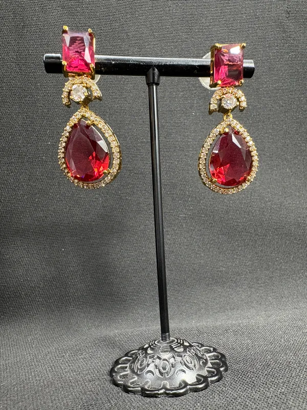 Gold_American_Diamond_Stone_Earring_Set_For_Women