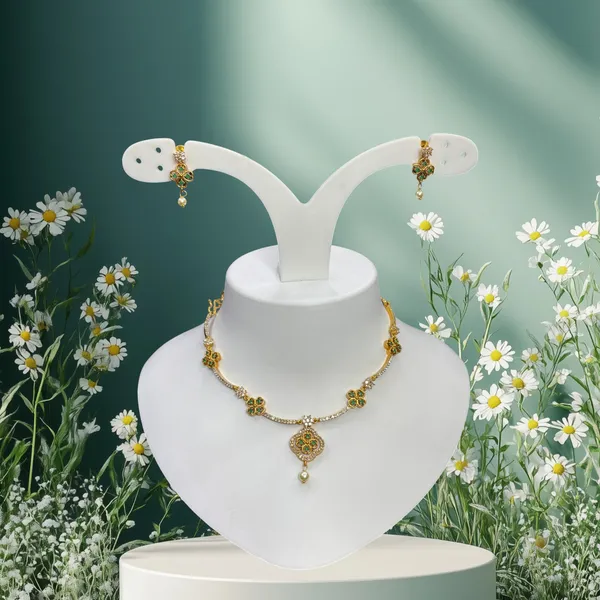 Matt_Gold_Emerald_Blossom_Necklace_Set_For_Women