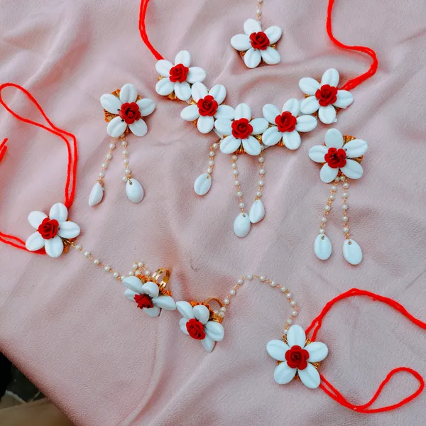 White_&_Red__Aishwarya_Fabric_Shell_Jewellery_For_Women
