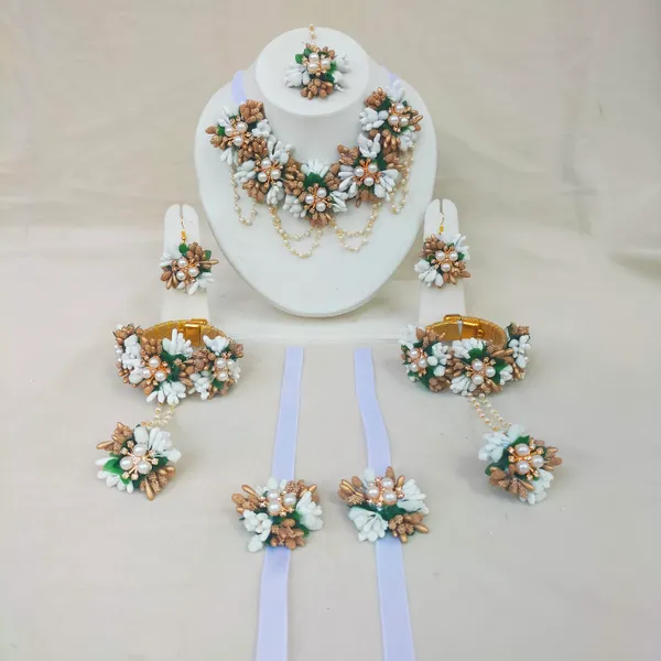 White_&_Gold__Saanvi_Fabric_Flower_jewellery_For_Women
