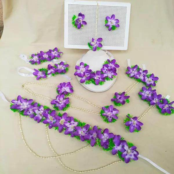 Lavanya_Voilet_Orchid_jewelery_for_Haldi_|Baby_Shower|Mehendi_|_Godhbharai