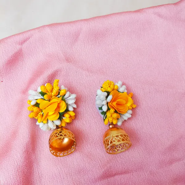 Yellow_&_White_Chain__Sona_Fabric_Flower_Jewellery__For_Women