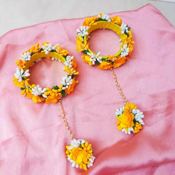 Yellow_&_White_Chain__Sona_Fabric_Flower_Jewellery__For_Women