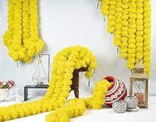 RAATRAANI__Yellow_Pack_of_5_Marigold_Flower_Garland_for_Festive_Decor_4.5_Feet_long