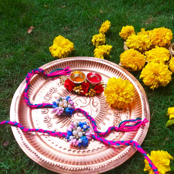 Pink_Blue_Devasree_Rakhi_Bond_&_Blessings