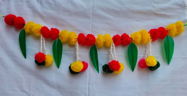 ZENDU_Leaf_Marigold_Flower_Toran_for_Festive_Decor