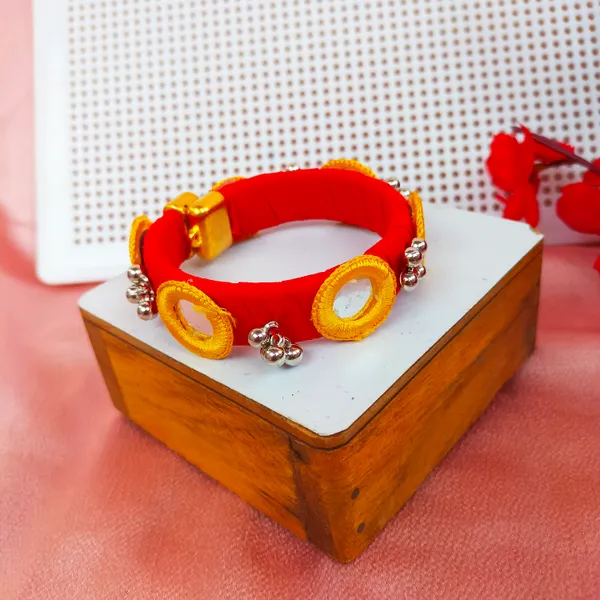 Kavya_vibrant_classic_kada_bangle