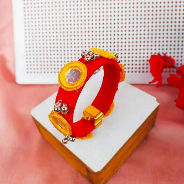Kavya_vibrant_classic_kada_bangle