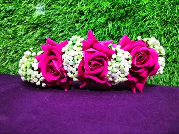 Ruthe_Royal_Rose_Bridal_Gajra_for_wedding_and_festive_occassion