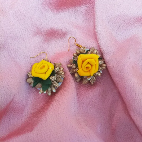 Yellow_&_Gold__Sakshi_Fabric_Flower_Jewellery__For_Girls_&_Women