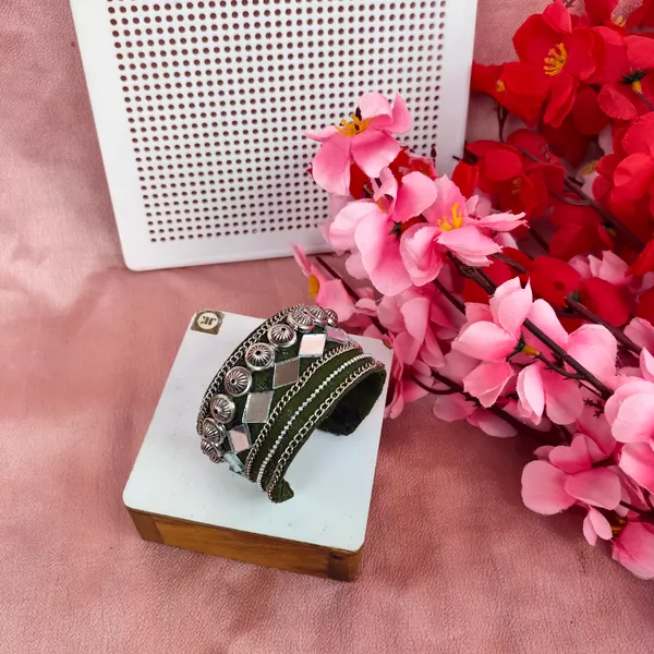 Tarang__Lightweight_Kada_Bangle_for_Garba_night