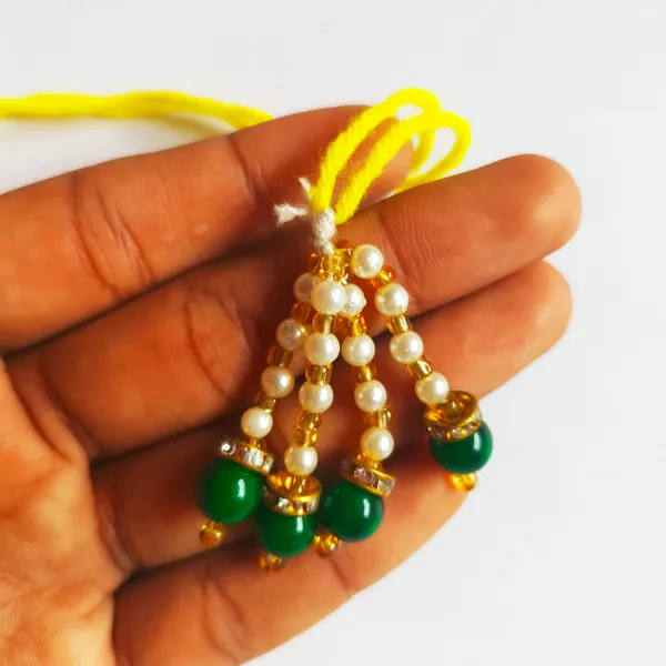 Yellow_Charvitha_Rakhi_Bond_&_Blessings