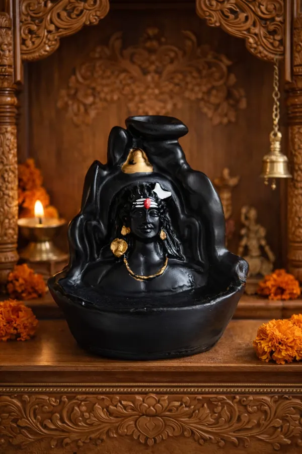 Lord_Shiva_Adiyogi_with_Dhoop