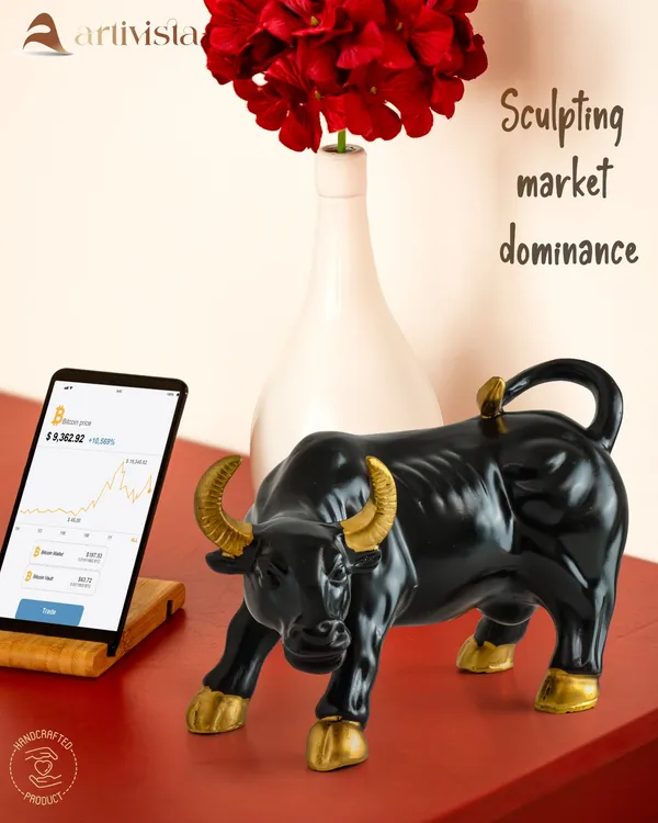 Share_Market_Black_&_Gold_Resin_Bull_Statue_for_Traders_&_Stock_Market_Lovers