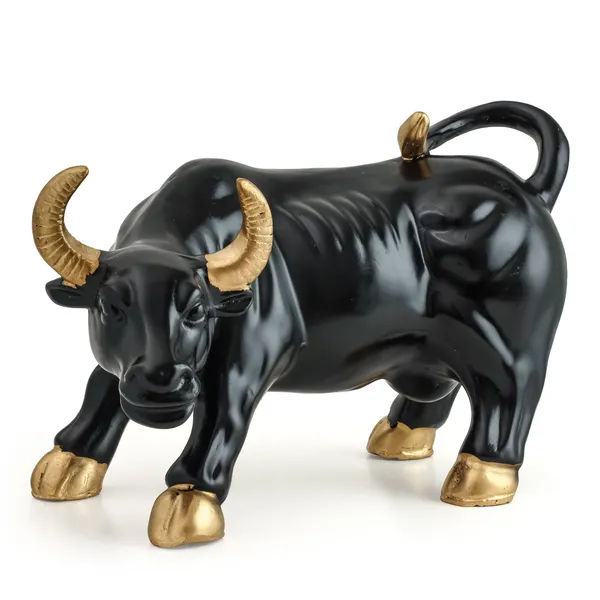 Share_Market_Black_&_Gold_Resin_Bull_Statue_for_Traders_&_Stock_Market_Lovers