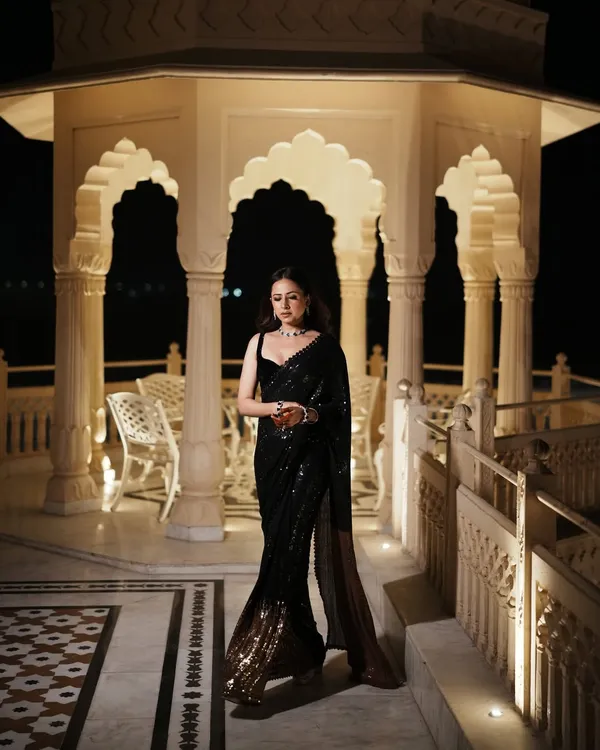 Black_Sequin_Partywear_Saree