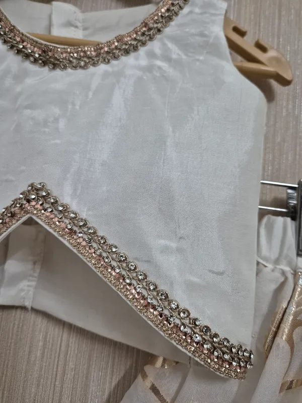 Classy_White_Lehenga_Top_For_Little_Girls