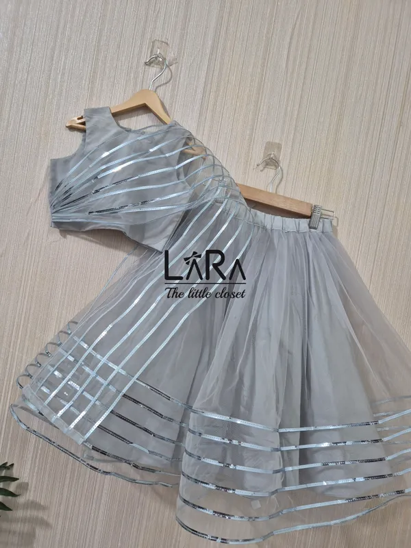Grey_Net_Lehenga_For_Girls