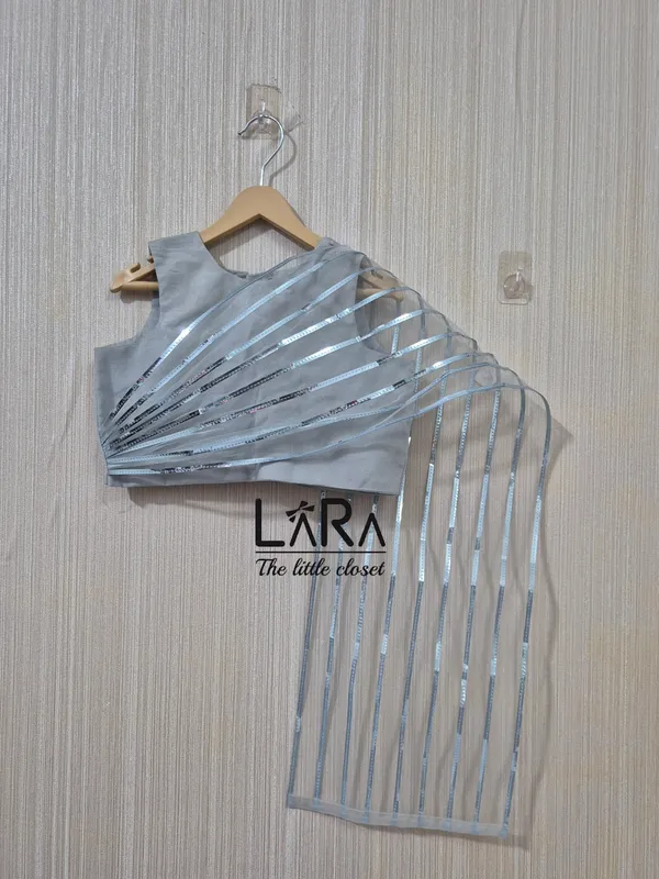 Grey_Net_Lehenga_For_Girls