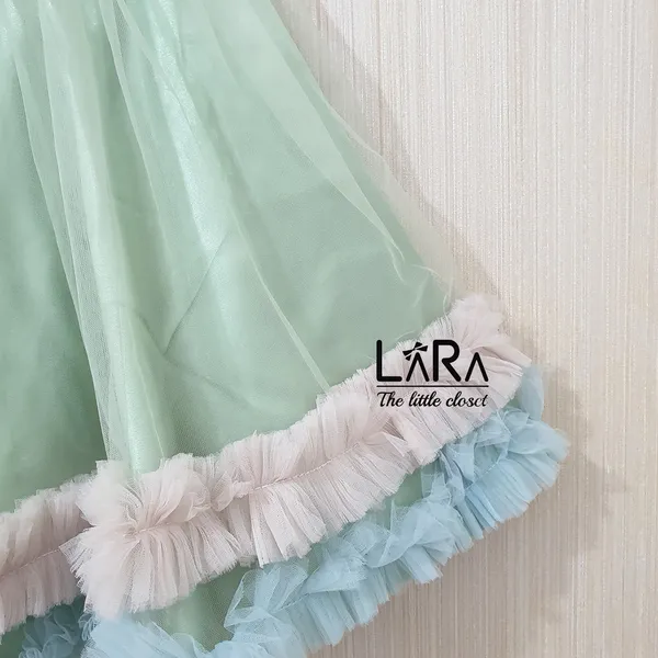 Pastel_Green_Net_Wedding_And_Festive_Lehenga_For_Girls