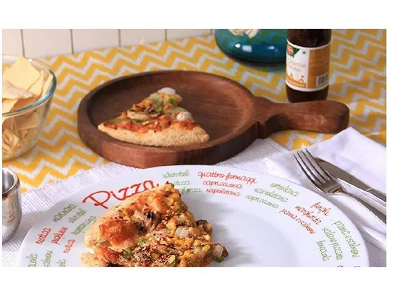 Wooden_Round_Pizza_Plate_|_For_Serving_Pizza