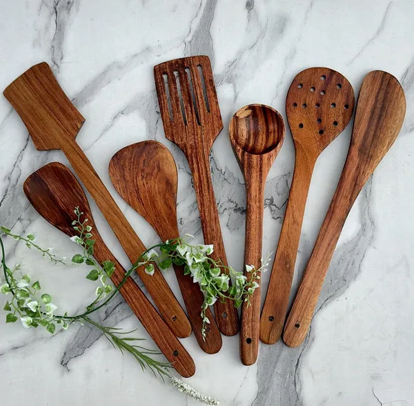 Brown_Set_Of_7_Wooden_Spoons,_Handmade_Cooking_Utensils