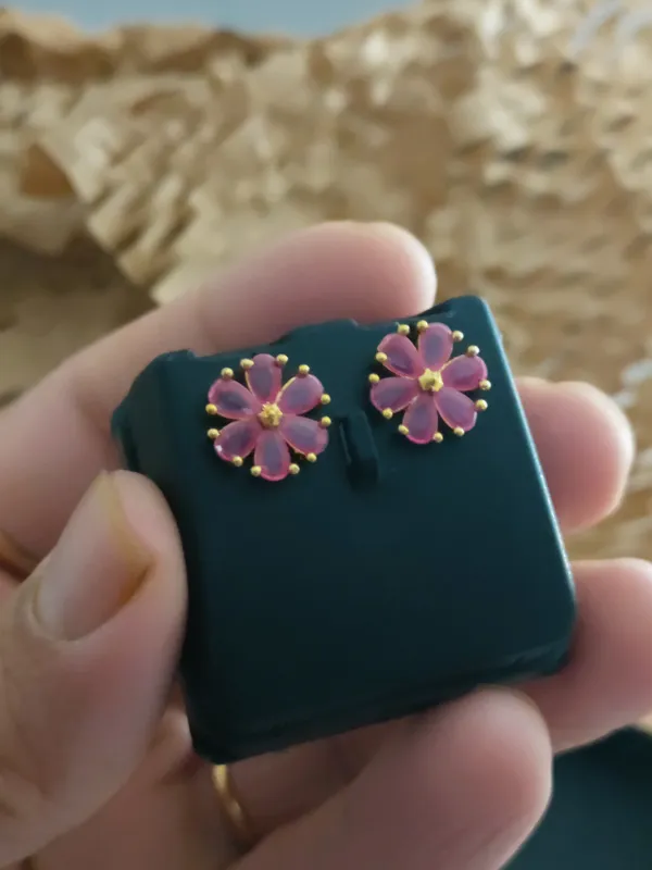 Gold_Brass_Micro_Plating_American_Diamond_Floral_Studs_For_Women