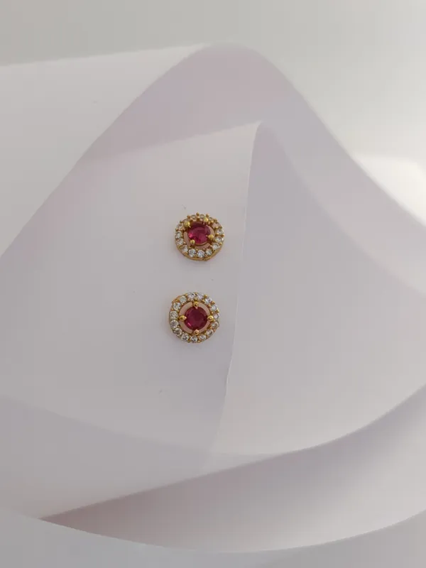 Gold_Brass_Micro_Plating_American_Diamond_Floral_Studs_For_Women