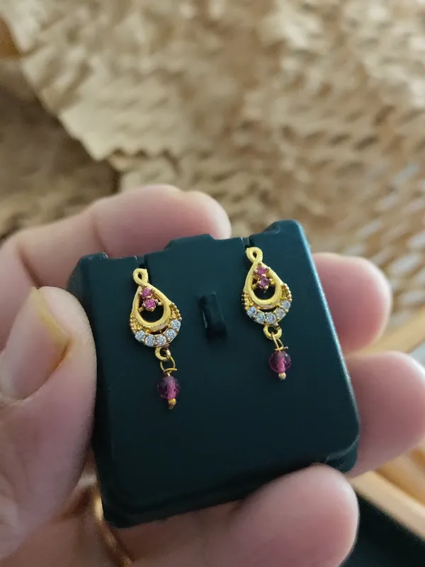 Gold_Brass_Micro_Plating_American_Diamond_Floral_Studs_For_Women