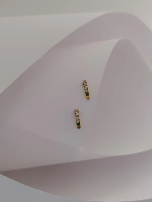 Gold_Brass_Micro_Plating_American_Diamond_Floral_Studs_For_Women