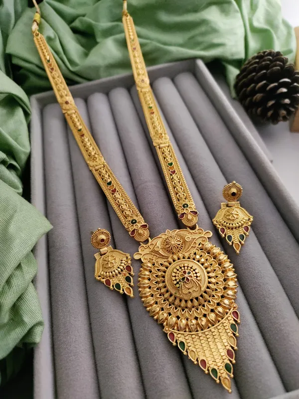 Gold_Brass_Ethnic_Meenakari_Earring_&_Necklace_Set_For_Women