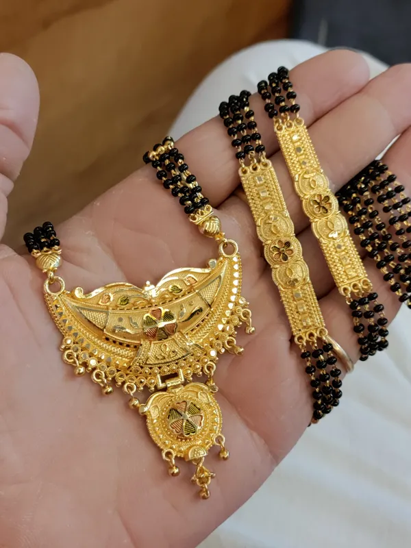 Gold_Brass_Gold-Plated_Mangalsutra_For_Women