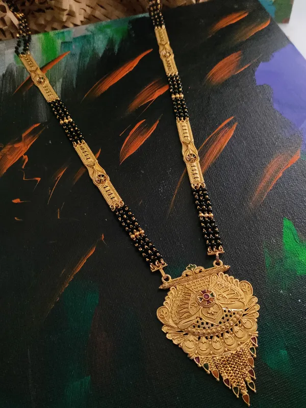 Golden_Tranquil_Matte_Mangalsutra_For_Women