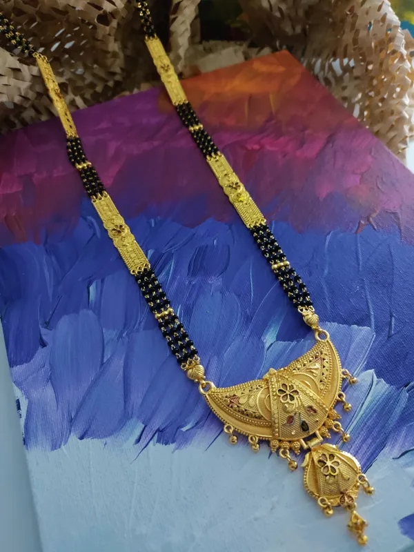 Golden_Tranquil_Matte_Mangalsutra_For_Women