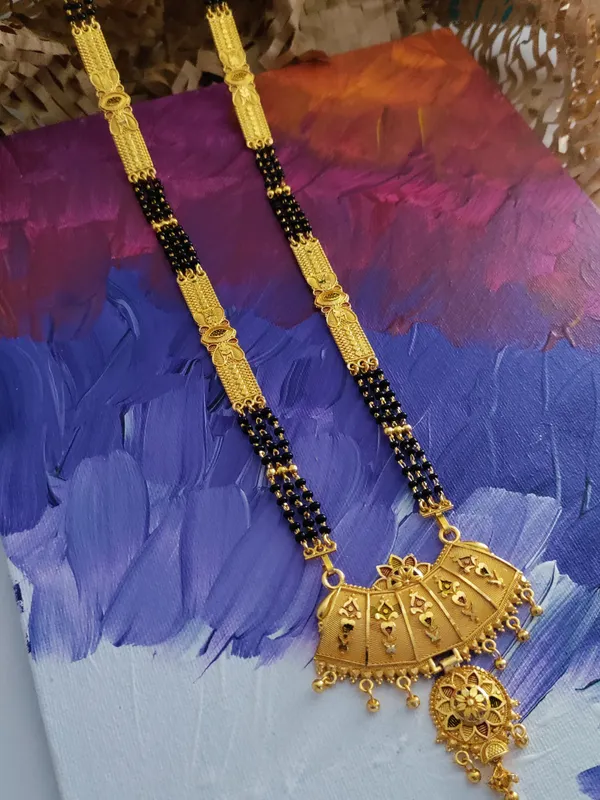 Golden_Tranquil_Matte_Mangalsutra_For_Women