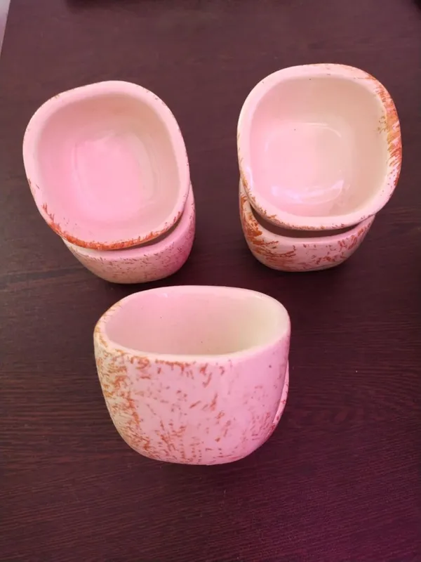 KANHA_ENTERPRISES_Printed_Ceramic_Bowl_Set_Ceramic_Handicrafted_Serving_Bowls_Set?Snacks,_Dips_&_Condiments_Saucer_Set?Chatney_Bowl_Set_(Set_of_6)_(Geometric_Quadrilateral_Shape_Pink_Texture)