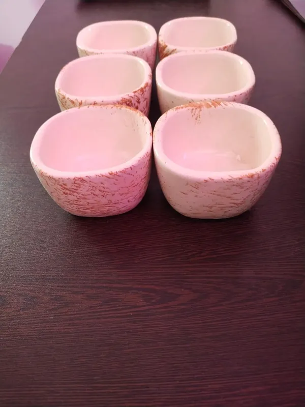 KANHA_ENTERPRISES_Printed_Ceramic_Bowl_Set_Ceramic_Handicrafted_Serving_Bowls_Set?Snacks,_Dips_&_Condiments_Saucer_Set?Chatney_Bowl_Set_(Set_of_6)_(Geometric_Quadrilateral_Shape_Pink_Texture)