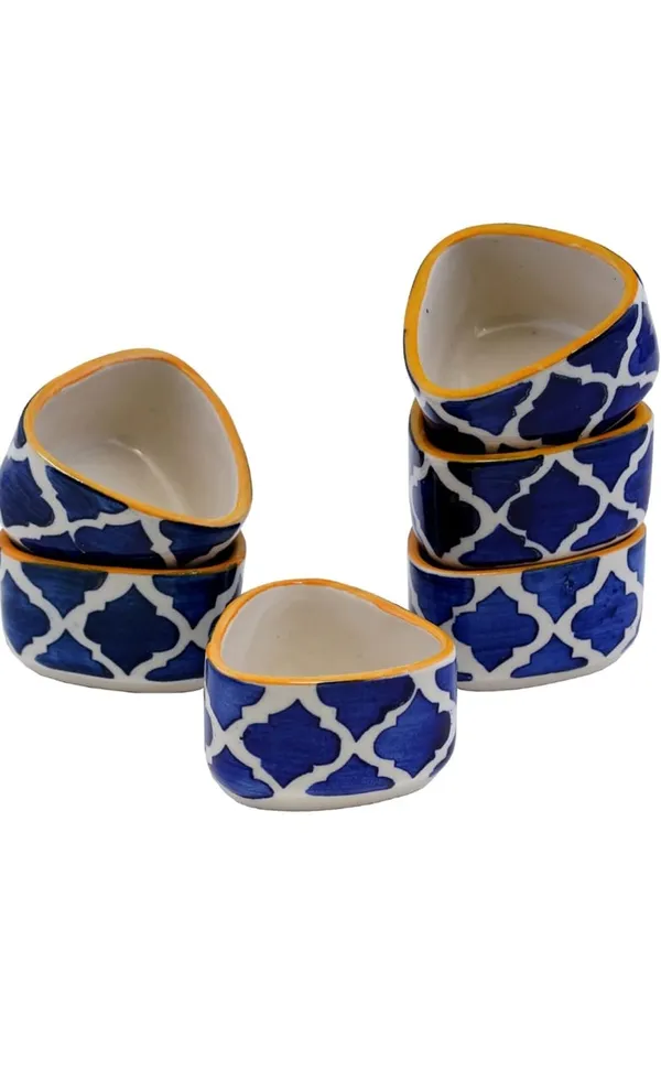 Blue_&_White_Ceramic_Hand_Printed_Chutney_Bowl_Set_for_Kitchen,_Ceramic_Sauce_Bowl_Set,_Ceramic_Tringle_Shape_Bowl_Set_(6_Piece)