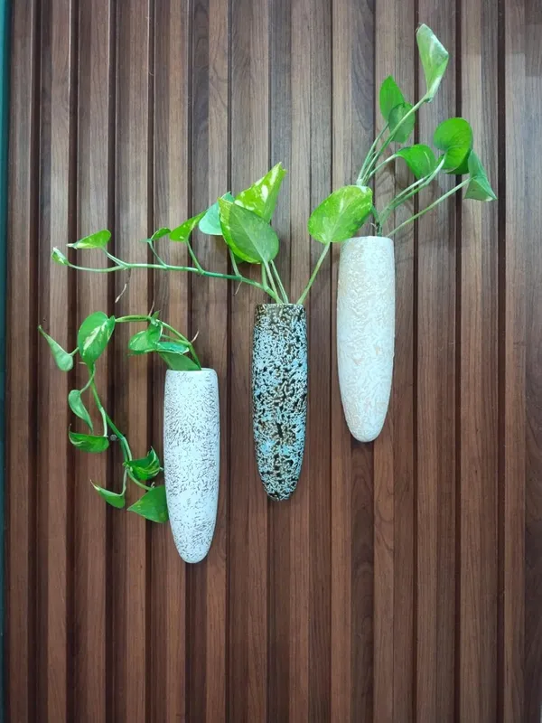 KANHA_ENTERPRISES_Pack_of_3_Multi_Color_Wall_Mounted_Ceramic_Planter?Wall_Mounted_Ceramic_Wall_Giri?Indor_Wall_Decorative_Ceramic_Vase_(7_Inch)_(White,_Brown_&_Yellow_Texture)