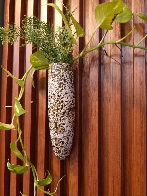 KANHA_ENTERPRISES_Pack_Of_2_Brown_Texture_Ceramic_Wall_Mounted_Planter?Wall_Giri?Indoor_Decorative_Wall_Planter?Living_Room_Ceramic_Decorative_Wall_Giri_(7_Inch)